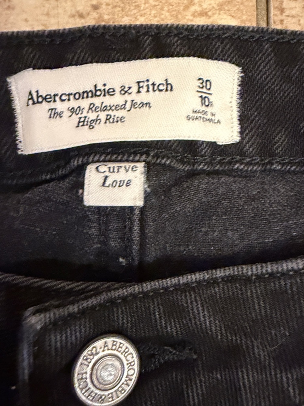 Women’s Abercrombie & Fitch Black Straight Jeans size 30/10 - Picture 3 of 3